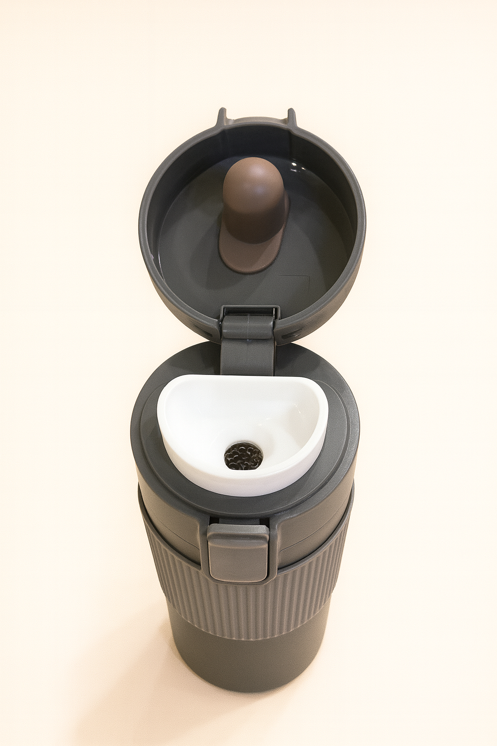 InsulBrew Leak-Proof Coffee Tumbler with Push-Lock Lid | Dual-Tone Travel Cup with Anti-Slip Grip & Heat-Retaining Design | Portable Hot & Cold Beverage Mug for Office, Commute & Outdoor Use